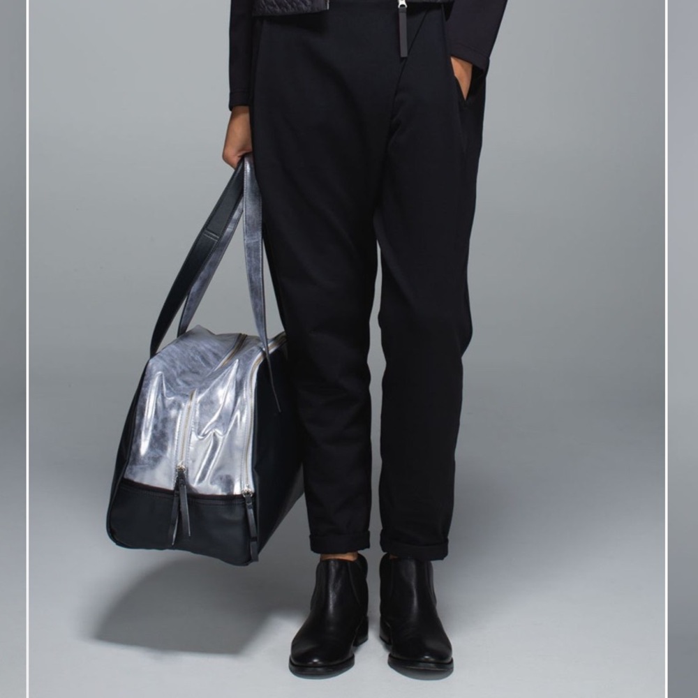 Lululemon Urban Sanctuary Bag - Black and Silver - Picture 4 of 16
